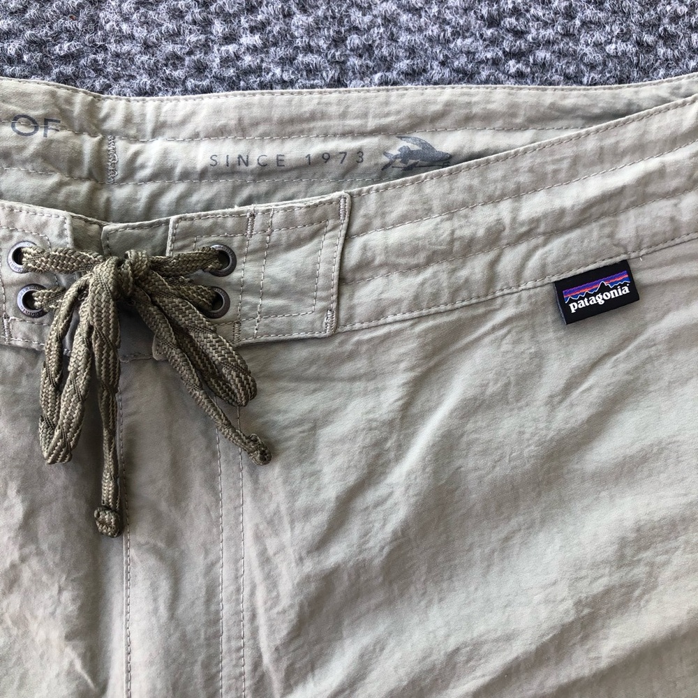 Patagonia men’s wavefarer hybrid walk shorts size 33 wavefarer boardshorts - Picture 2 of 13